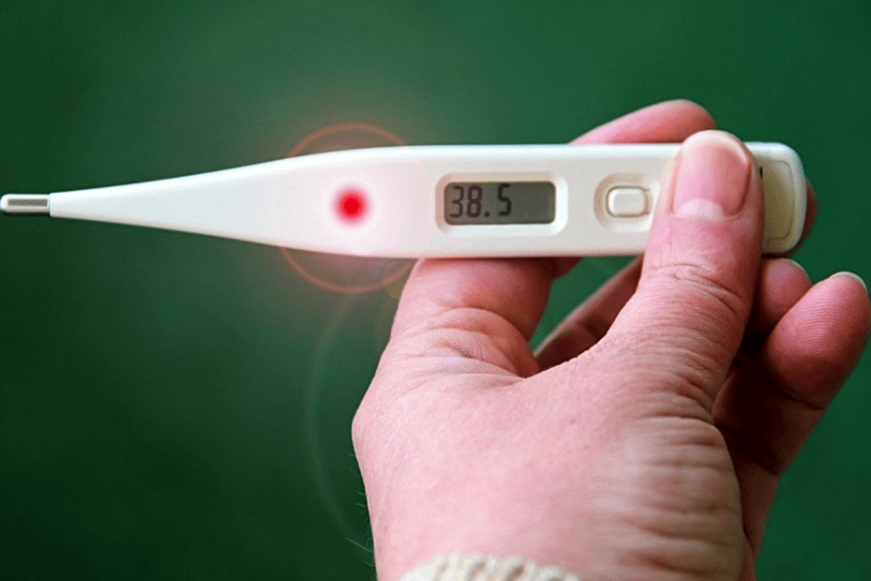 电子体温计38.5℃图