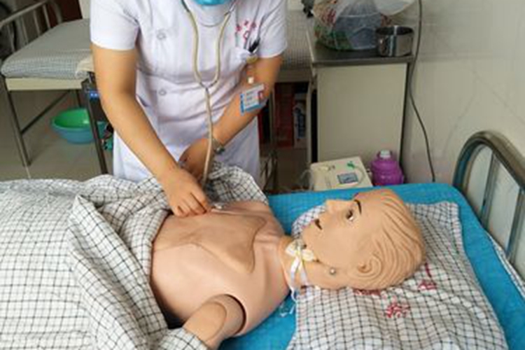 胸膜摩擦音听诊部位图