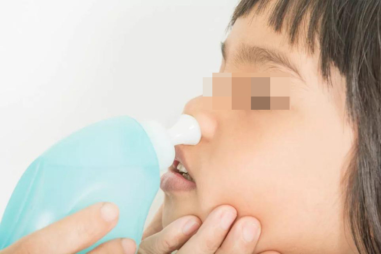 鼻腔喷雾器使用图