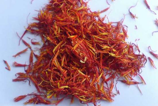 红花药材图